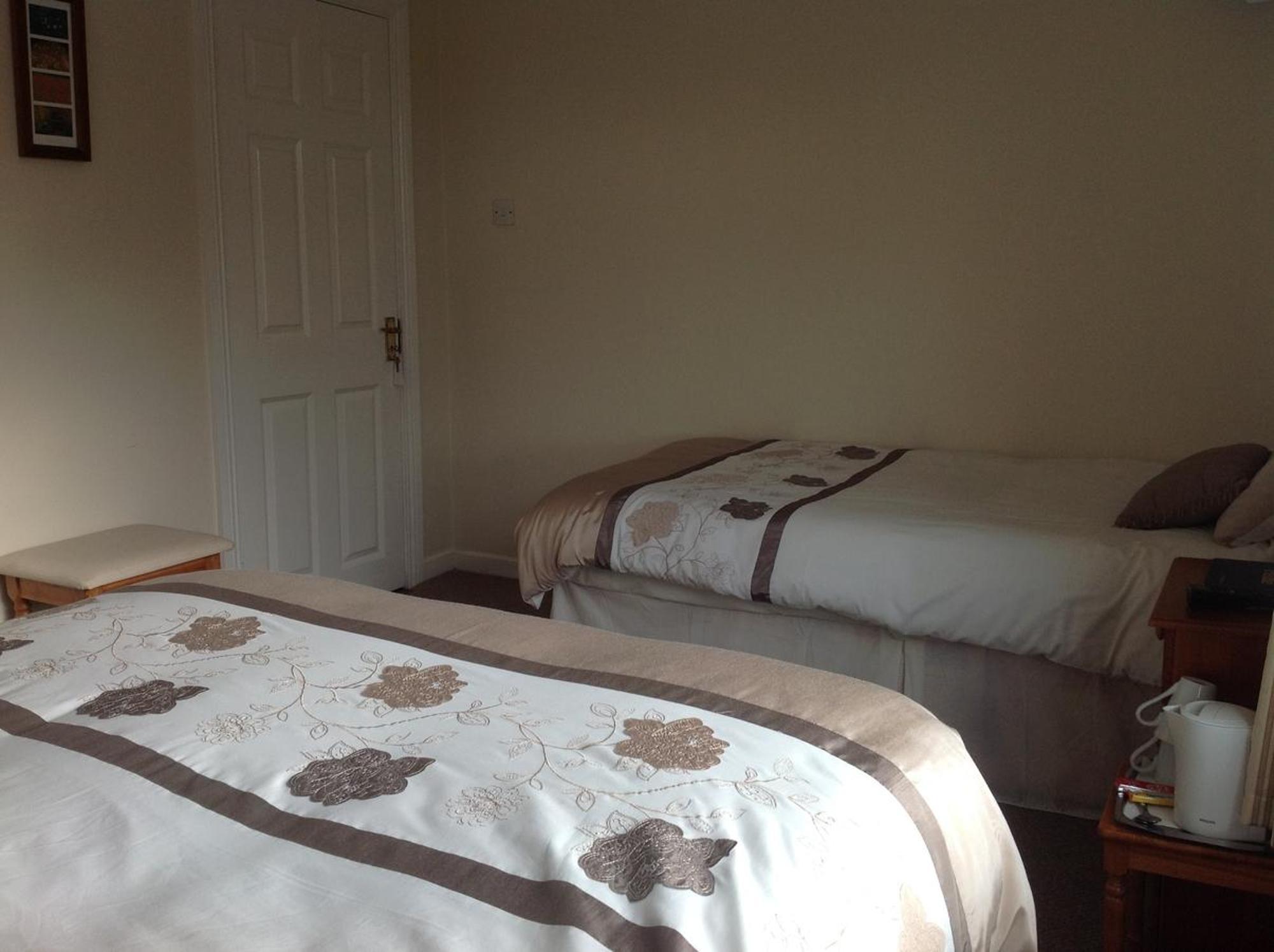 Hawthorn View Bed And Breakfast Thurles Habitación foto