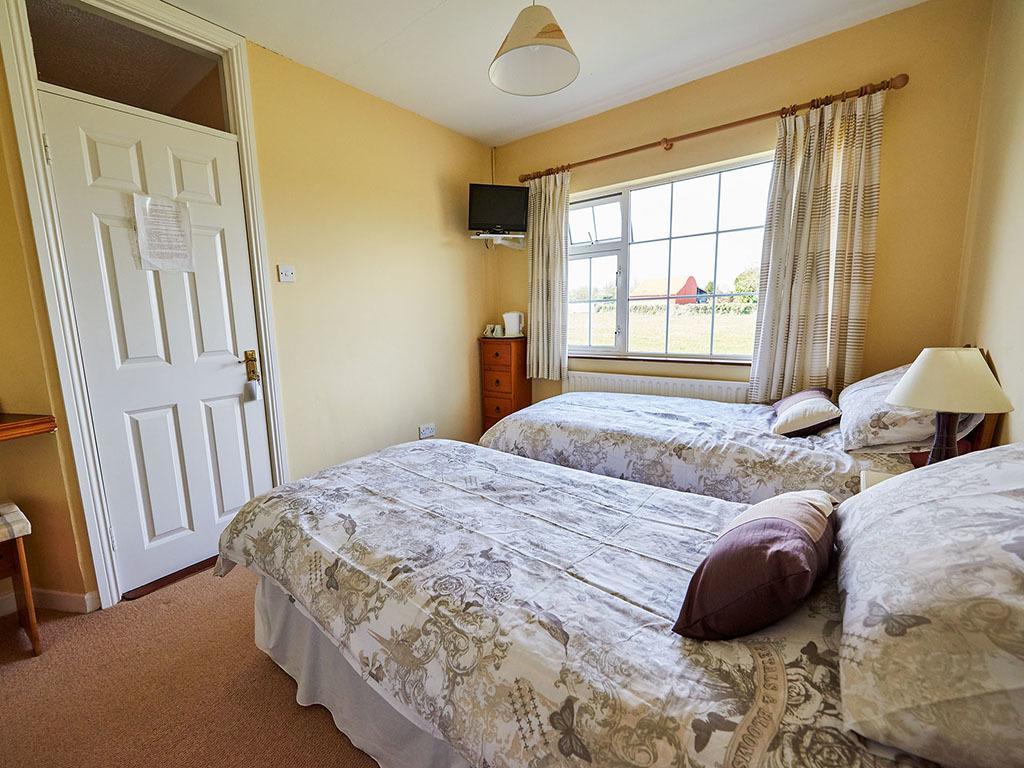 Hawthorn View Bed And Breakfast Thurles Habitación foto